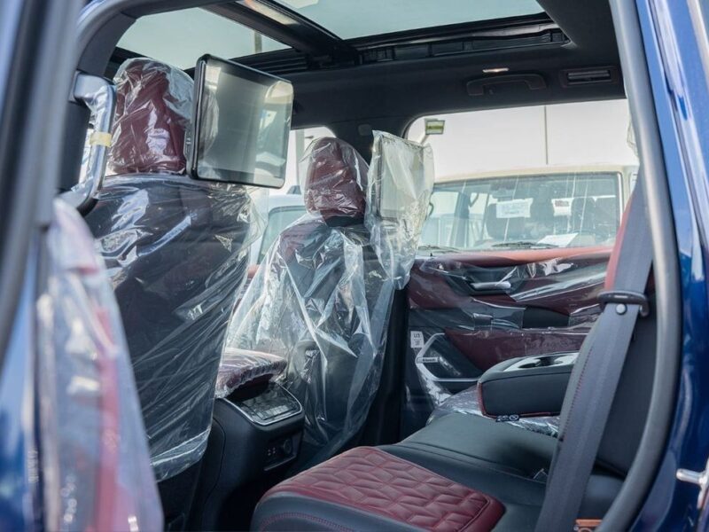 2026 Nissan Patrol V6 3.5L V6 Twin-Turbocharged LE Platinum Blue Red SUV GCC Specs