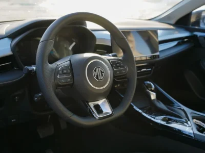 2025 MG MG 5 4 Cylinders Petrol Engine Black Sedan GCC Specs