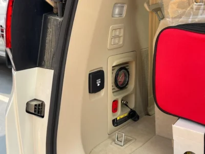 Toyota Land Cruiser VXR 3.5L 6 Cylinders Engine 2025 GCC White Beige SUV