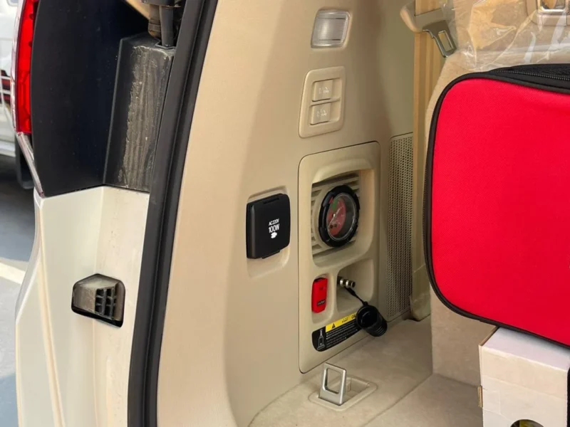 Toyota Land Cruiser VXR 3.5L 6 Cylinders Engine 2025 GCC White Beige SUV