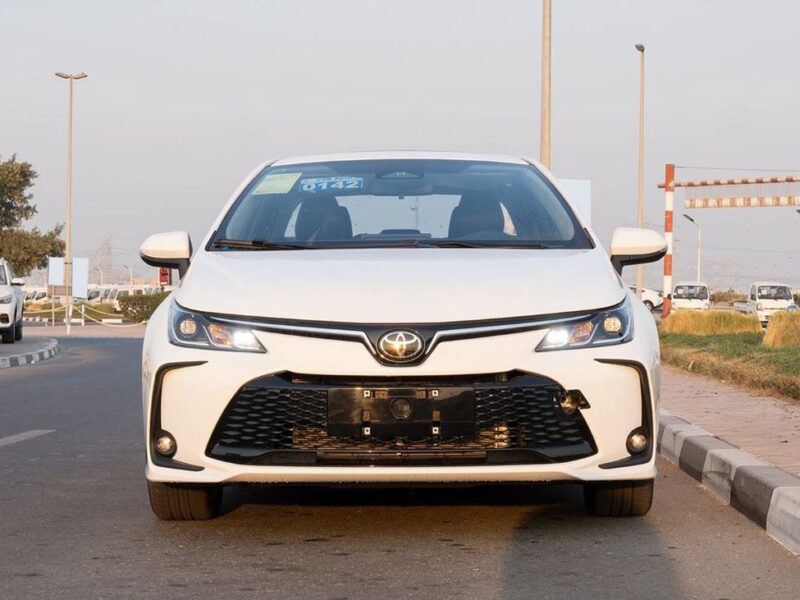 2025 Toyota Corolla Elite 1.8L 4-cylinder Hybrid Engine AT White Black Sedan FWD