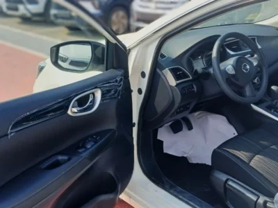 2025 Nissan Sylphy 1.6 Liters 4 Cylinders Petrol Engine White Black Sedan