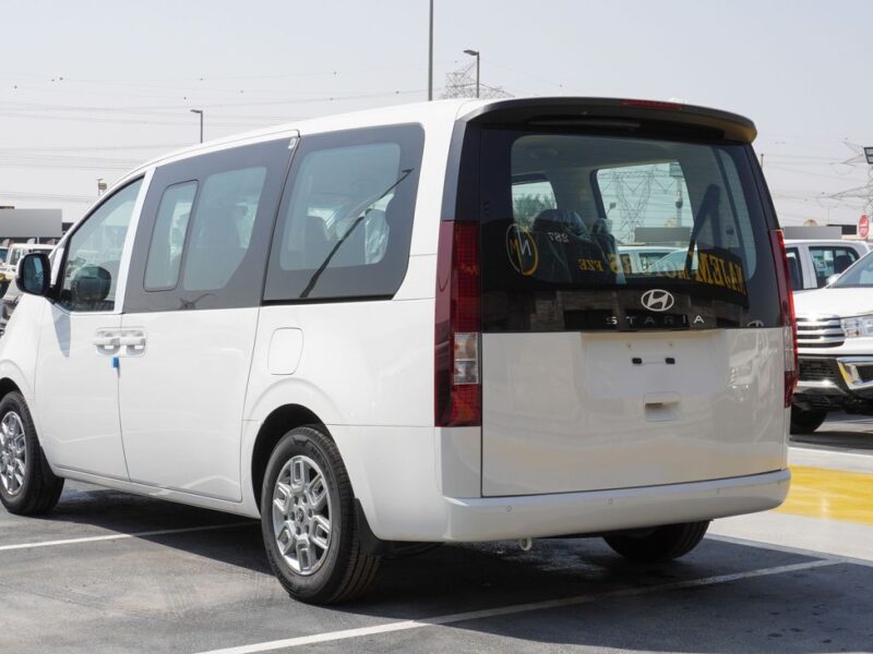 2025 Hyundai Staria 3.5 Liter V6 Cylinder Petrol Engine White Black Van