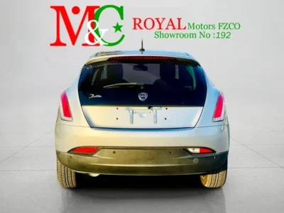 2011 Lancia Delta Other 4 Cylinders Engine Silver Black Wagon RWD