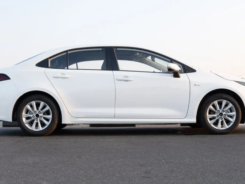 2025 Toyota Corolla Elite 1.8L 4-cylinder Hybrid Engine AT White Black Sedan FWD