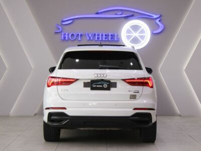 2023 Audi Q3 40 TFSI - S Line 2.0-liter Turbocharged V4 Cylinder Engine White Beige SUV