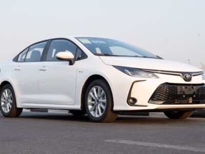 2025 Toyota Corolla Elite 1.8L 4-cylinder Hybrid Engine AT White Black Sedan FWD