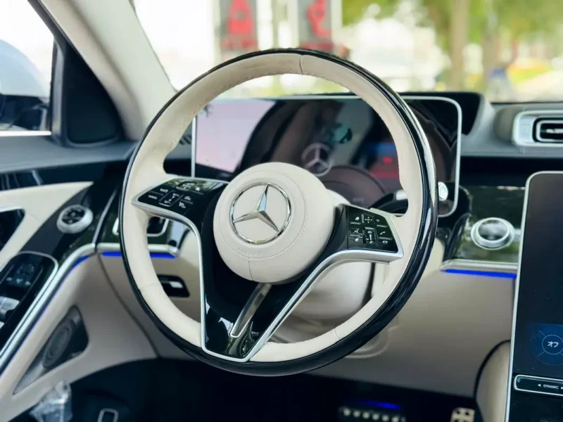 2023 Mercedes-Benz S-Class S 580 4Matic 8 Cylinders Engine White Beige Sedan