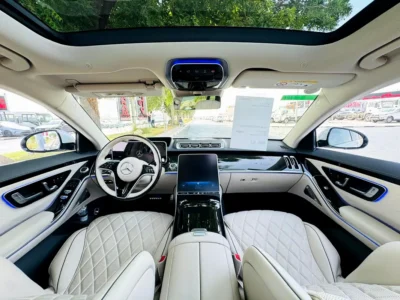 2023 Mercedes-Benz S-Class S 580 4Matic 8 Cylinders Engine White Beige Sedan