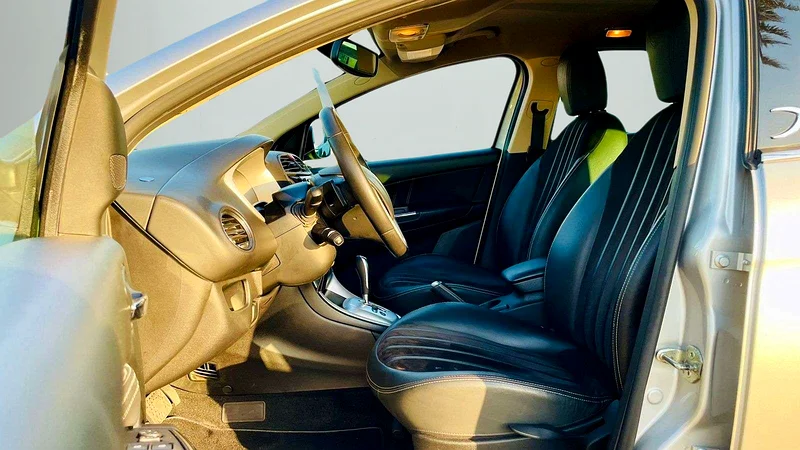 2011 Lancia Delta Other 4 Cylinders Engine Silver Black Wagon RWD