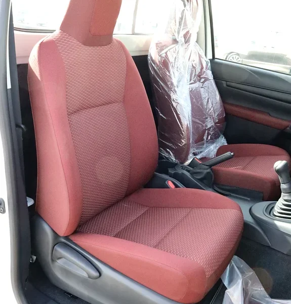 2025 Toyota Hilux SR RWD 2.7 L 4 Cylinders Engine White Red Pick Up Truck