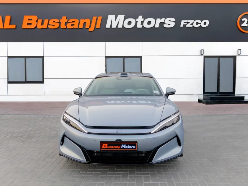 2025 BYD HAN Flagship Edition Electric 650+ KM Silver White Sedan