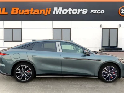 2025 BYD HAN Other Hybrid 4 Cylinders Engine Green White Sedan