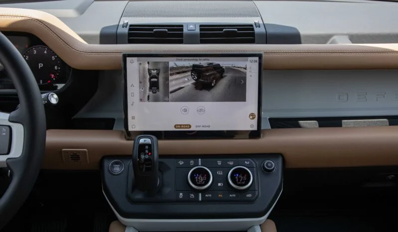 2025 Land Rover Defender X-Dynamic SE 3.0L 6 Cylinders Engine Black Tan SUV