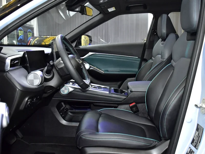 2024 GAC EMKOO GL 4 Cylinders Engine Silver Black SUV GCC Specs