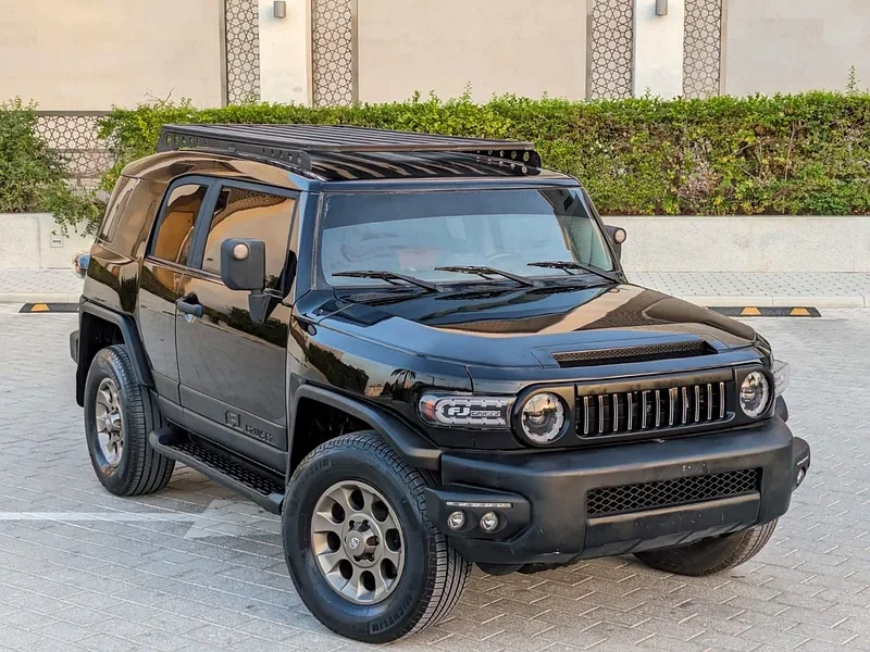 2011 Toyota FJ Cruiser TOP 6 Cylinders Petrol Engine Black SUV GCC Specs