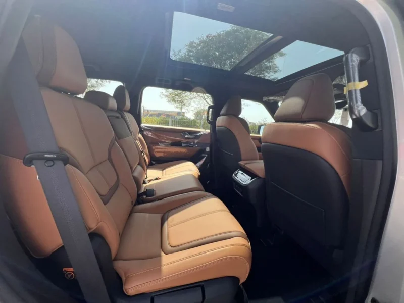 2025 Nissan Patrol LE Titanium 3.5L V6 Twin Turbo Silver Tan SUV GCC Specs