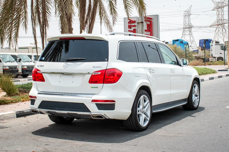 2014 Mercedes-Benz GL-Class GL 550 4Matic 8 Cylinders Engine White Black SUV