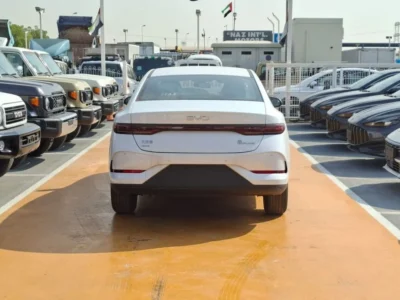 2025 BYD QIN PLUS BYD 1.5 L 4 Cylinders Engine Hybrid White Black Sedan