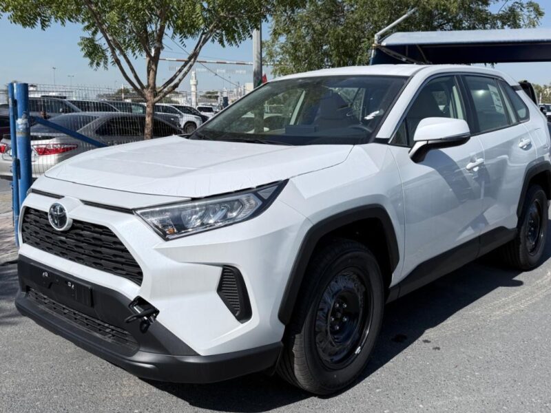 2025 Toyota RAV 4 LE 2.5L 4 Cylinder, Dual VVT-i White Beige Crossover GCC Specs