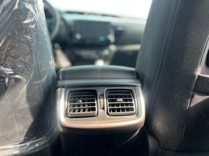 2026 Toyota Hilux 2.4-litre 6 Cylinders Diesel Engine AT White Black Pick Up