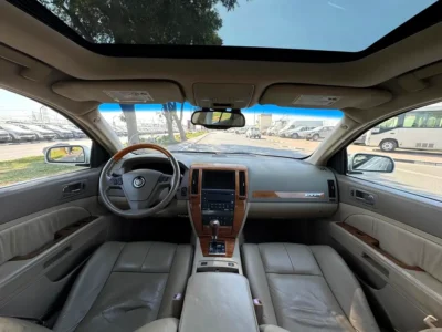 2006 Cadillac STS/Seville STS 6 Cylinders Petrol Engine White Beige Sedan