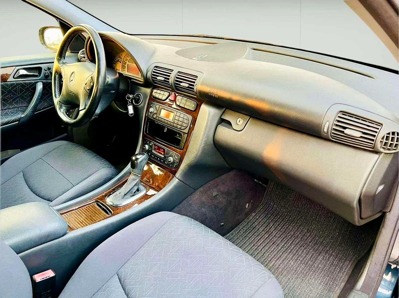 2002 Mercedes-Benz C-Class C240 6 Cylinders Petrol Engine Blue Black Sedan