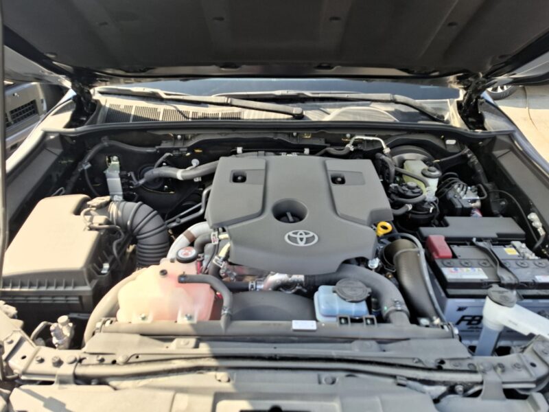 2025 Toyota Hilux 2.4L Turbo 4 Cylinder AT DC Black Red Truck Diesel