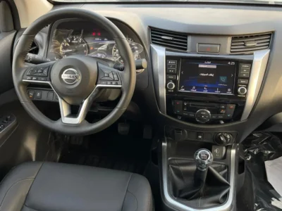 2024 Nissan Navara G Double Cab 2.5L 4 Cylinders Engine 4WD M/T Silver Black