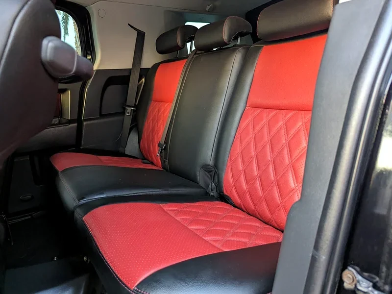 2011 Toyota FJ Cruiser TOP 6 Cylinders Petrol Engine Black SUV GCC Specs