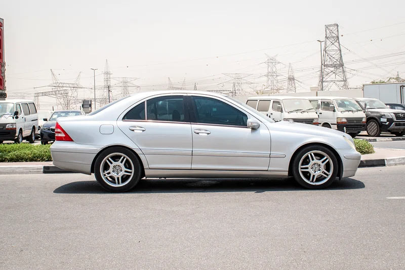 2001 Mercedes-Benz C-Class C240 6 Cylinders Engine Silver Black Sedan Clean Car