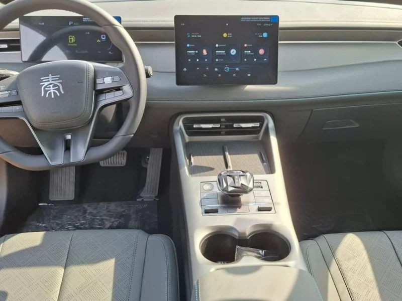 2025 BYD QIN PLUS BYD 1.5 L 4 Cylinders Engine Hybrid White Black Sedan