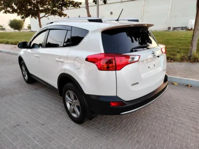 2015 Toyota Rav 4 Exclusive 4 Cylinders Petrol Engine White Black SUV