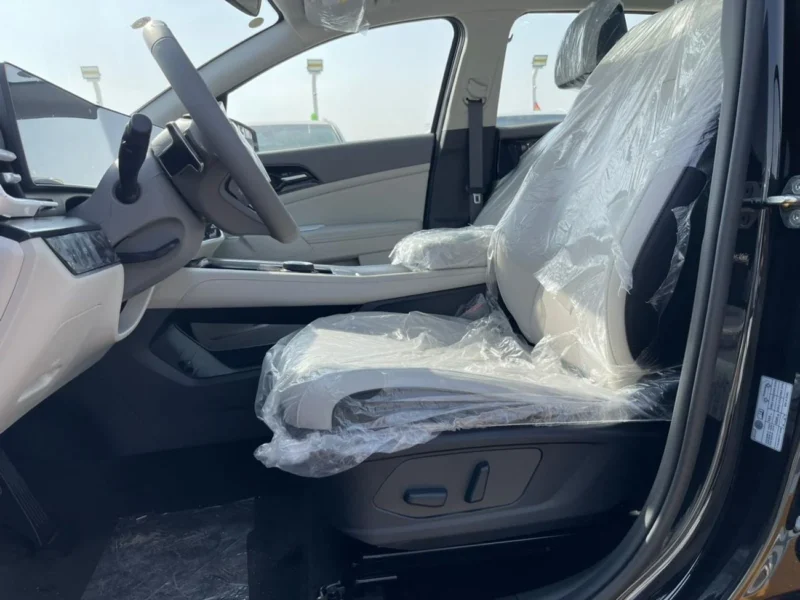 2025 Kia Sportage L TX 1.5 L 4 Cylinders Engine Black White Luxury SUV