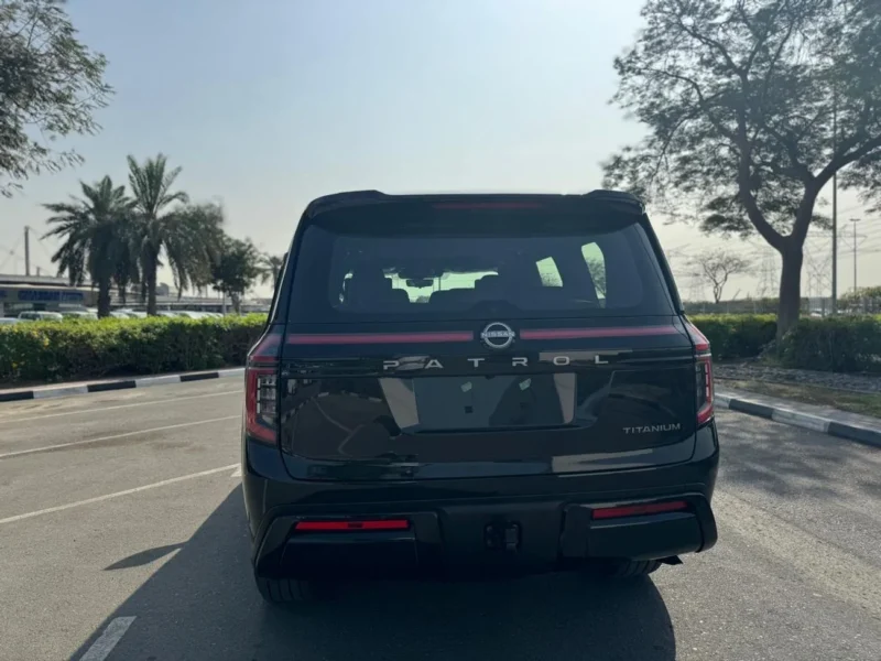 2026 Nissan Patrol LE Titanium 3.5L V6 Twin Turbo Engine Black Red SUV GCC Specs