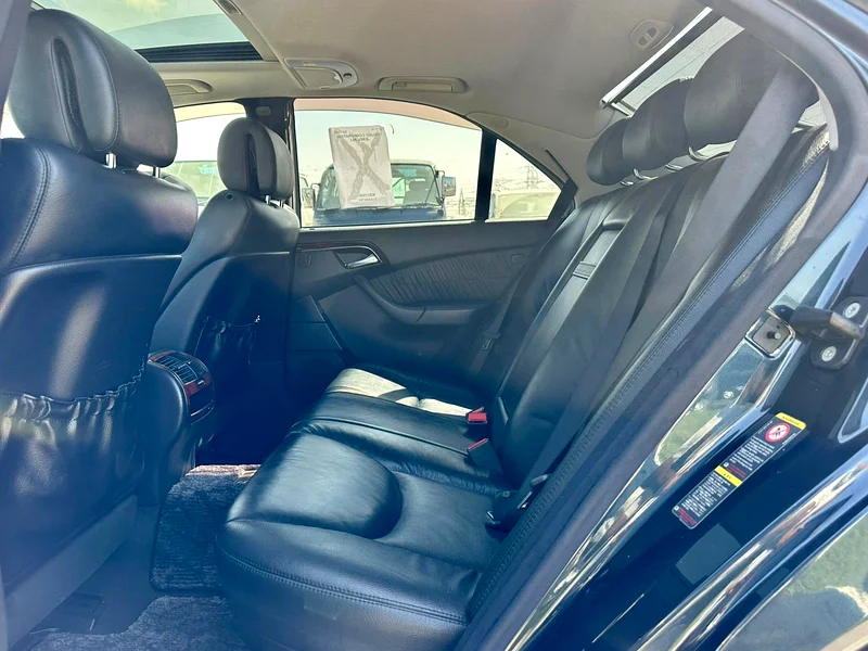 2005 Mercedes-Benz S-Class S 350 6 Cylinders Engine Black Sedan Elegant Luxury