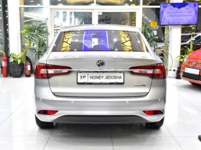2024 MG MG5 Comfort 4 Cylinder Engine Silver Black Sedan GCC Specs