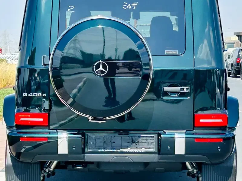 2024 Mercedes-Benz G-Class G 400 d 6 Cylinders Engine Green Black Wagon