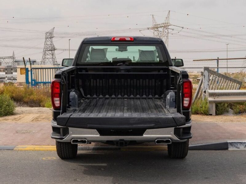2026 GMC Sierra SLE V8 5.3L AT Petrol Single Cab Black Grey Pick Up Truck