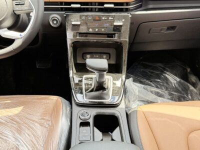 Hyundai Creta Hyundai Creta 1.5L 4 Cylinders Engine Petrol 2026 White Brown SUV
