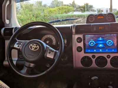 2011 Toyota FJ Cruiser TOP 6 Cylinders Petrol Engine Black SUV GCC Specs