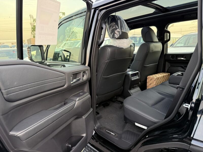 2026 Toyota Prado 2.4L Turbo 4 Cylinder Petrol Engine Black SUV GCC Specs