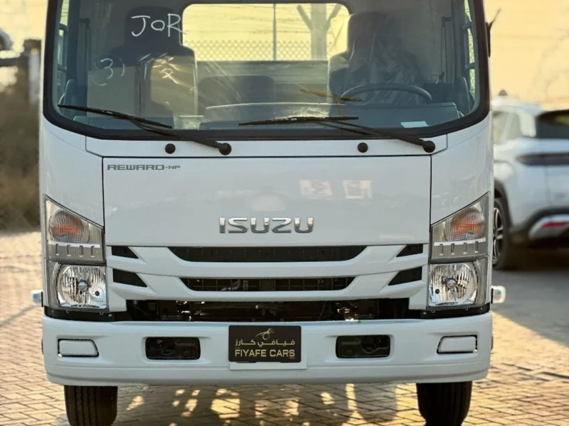 2025 ISUZU NPR REWARD 6 Cylinder Diesel Engine White Grey Truck