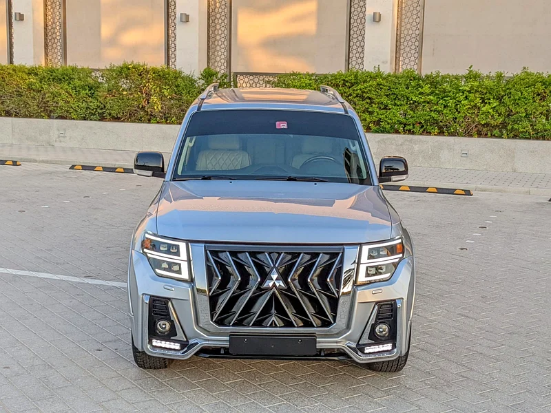 2013 Mitsubishi Pajero GLS MID 6 Cylinders Engine Silver Beige SUV GCC