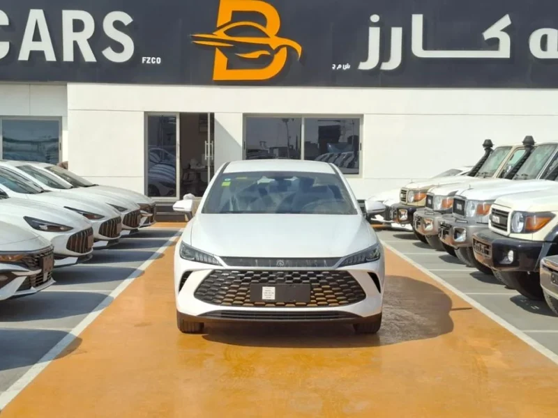 2025 BYD QIN PLUS BYD 1.5 L 4 Cylinders Engine Hybrid White Black Sedan