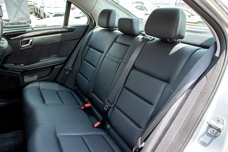 2009 Mercedes-Benz E-Class E 350 6 Cylinders Engine Silver Black Immaculate Condition