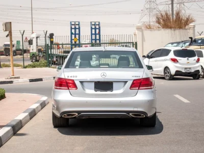 2013 Mercedes-Benz E-Class E400 6 Cylinders Engine Silver Black Immaculate Condition