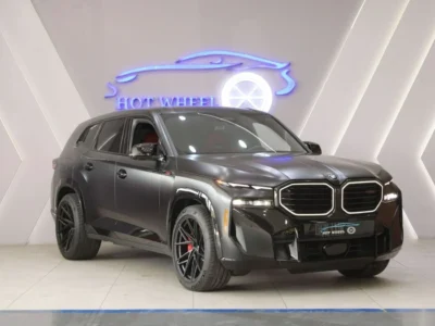 2024 BMW XM M-POWER HYBRID 4.4L twin-turbo V8 Engine Grey Black SUV