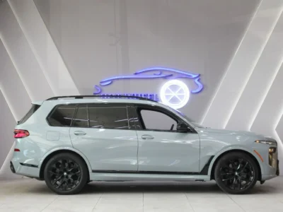 2024 BMW X7 xDriveM60i 4.4L twin-turbo V8 Engine Grey Black SUV