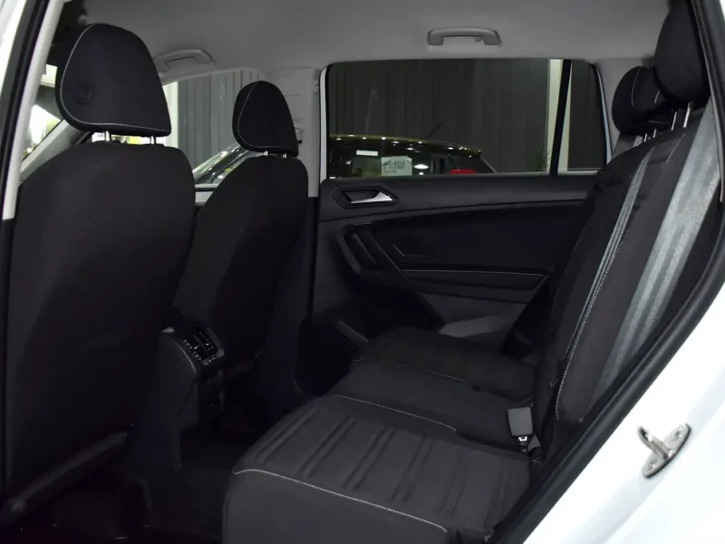 2024 Volkswagen Tiguan 4MOTION 4 Cylinders Engine White Black Crossover